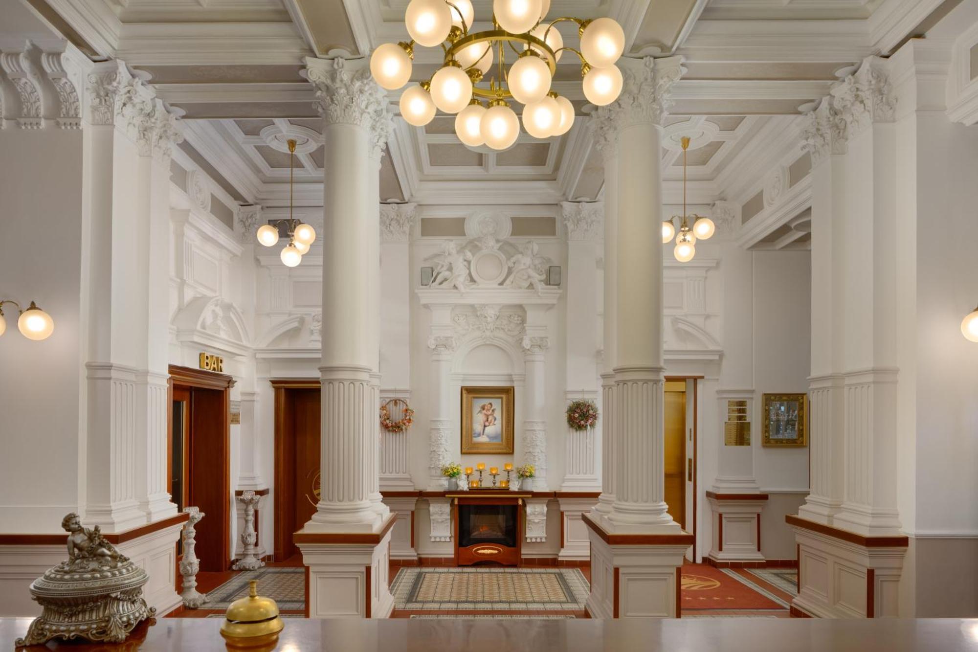 Boutique Hotel Seven Days Prague Exterior photo