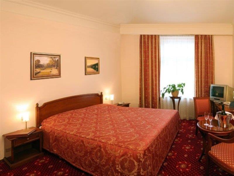 Boutique Hotel Seven Days Prague Exterior photo