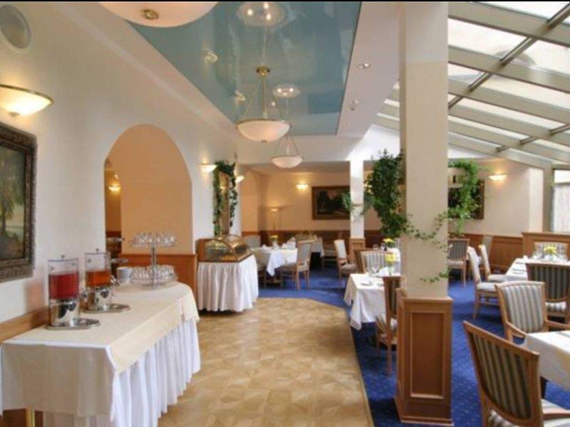 Boutique Hotel Seven Days Prague Restaurant photo
