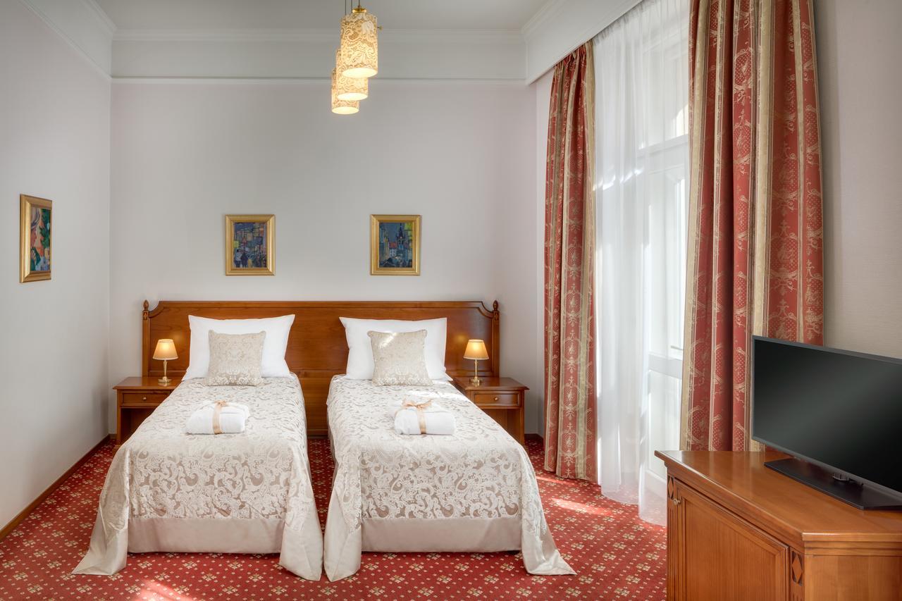 Boutique Hotel Seven Days Prague Exterior photo