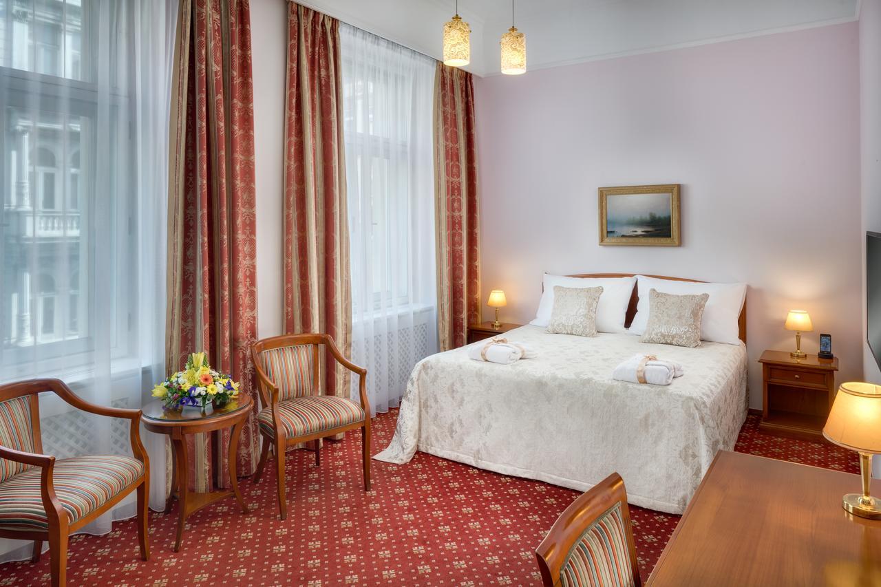 Boutique Hotel Seven Days Prague Exterior photo